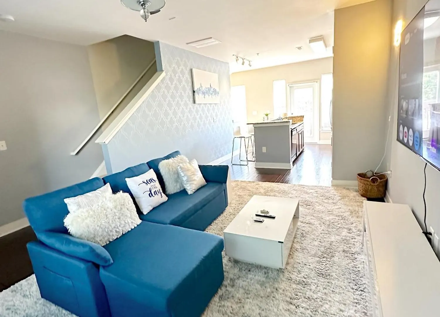 Vakantiehuis Modern Townhouse - 1 Min To Uptown Clt - Walk To Restaurants Villa Charlotte Verenigde Staten
