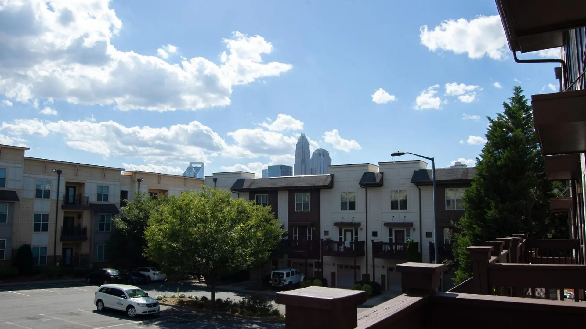 Modern Townhouse - 1 Min To Uptown Clt - Walk To Restaurants Villa Charlotte Verenigde Staten