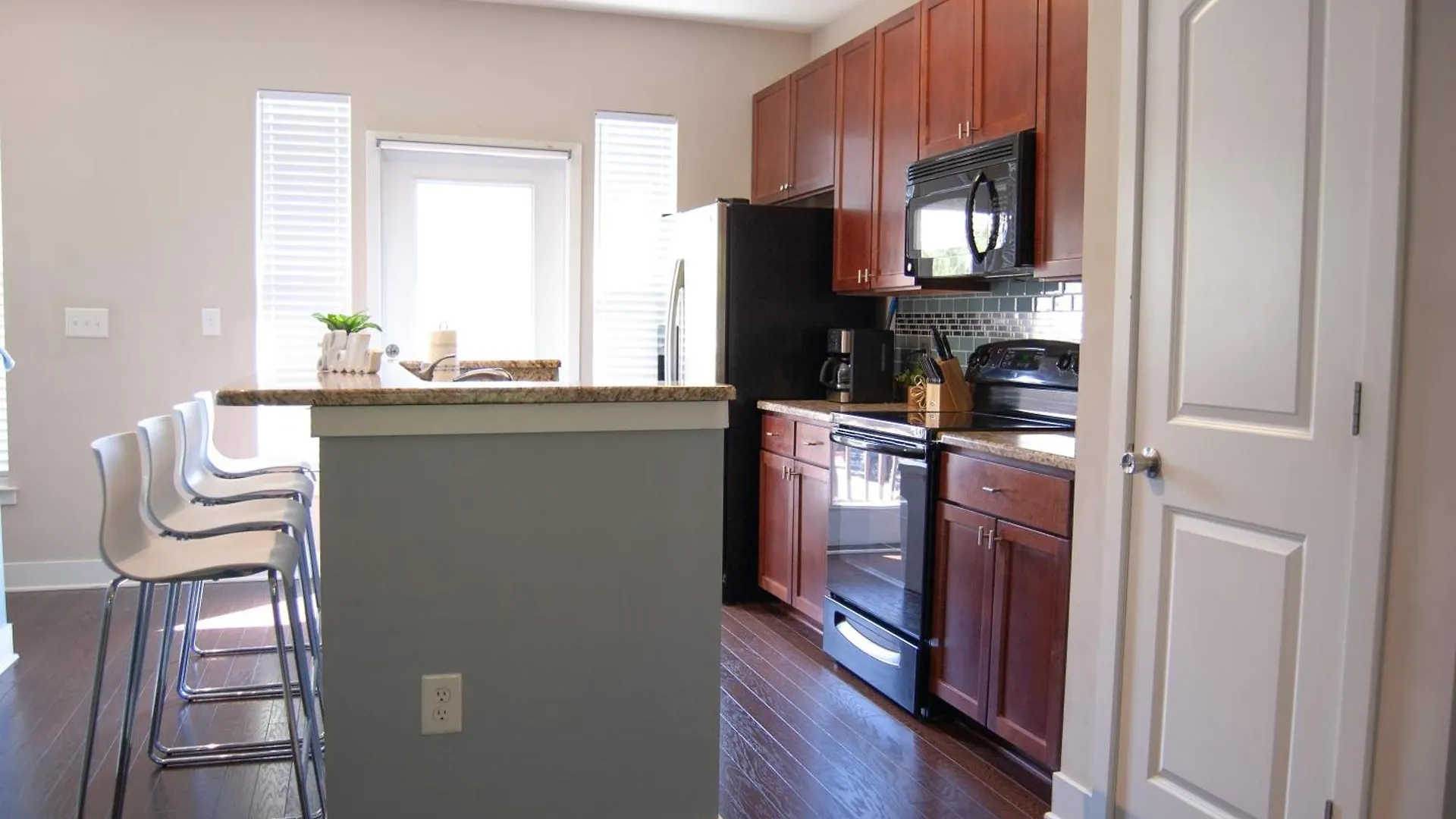 Modern Townhouse - 1 Min To Uptown Clt - Walk To Restaurants Villa Charlotte 0*,  Verenigde Staten