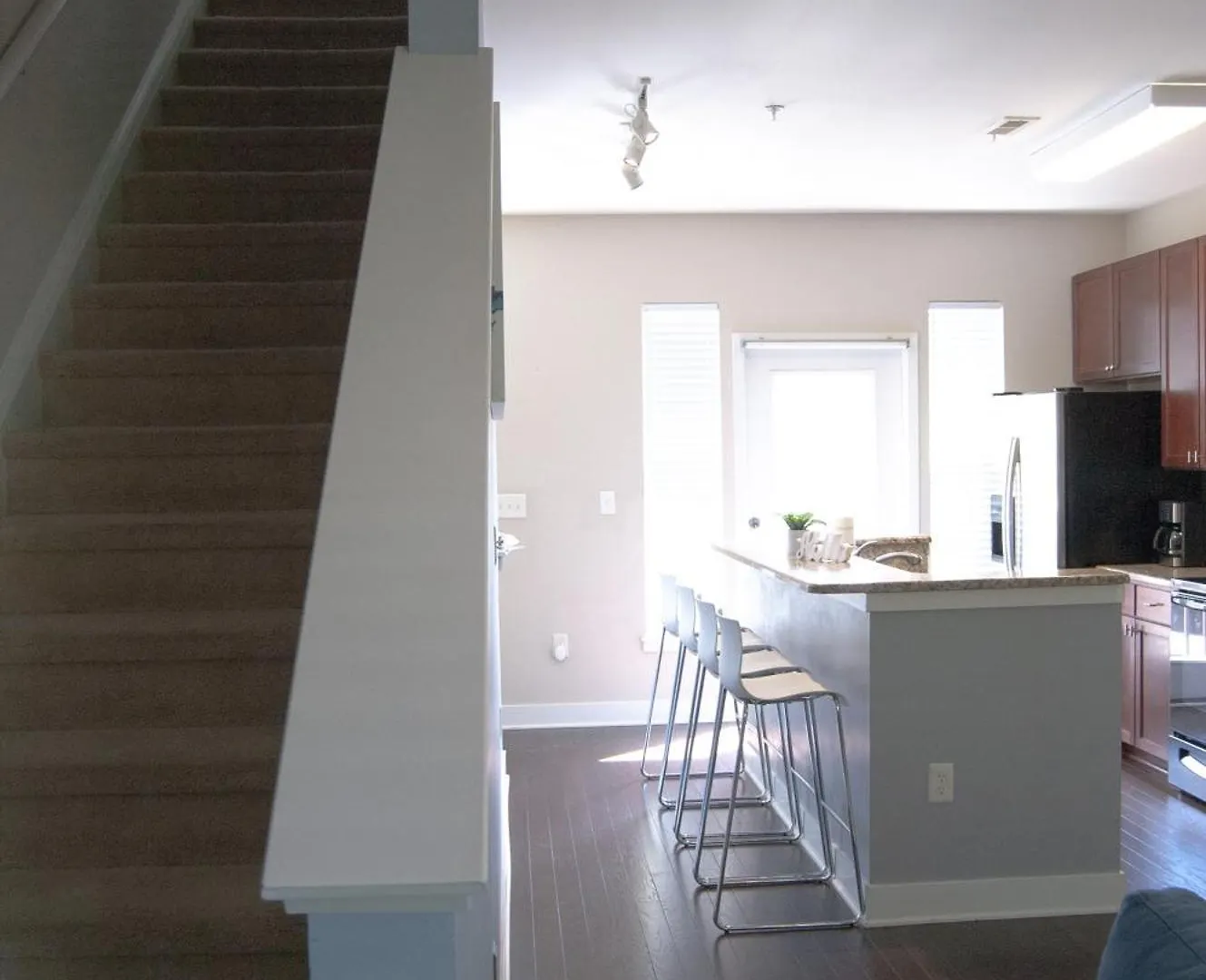 Vakantiehuis Modern Townhouse - 1 Min To Uptown Clt - Walk To Restaurants Villa Charlotte Verenigde Staten